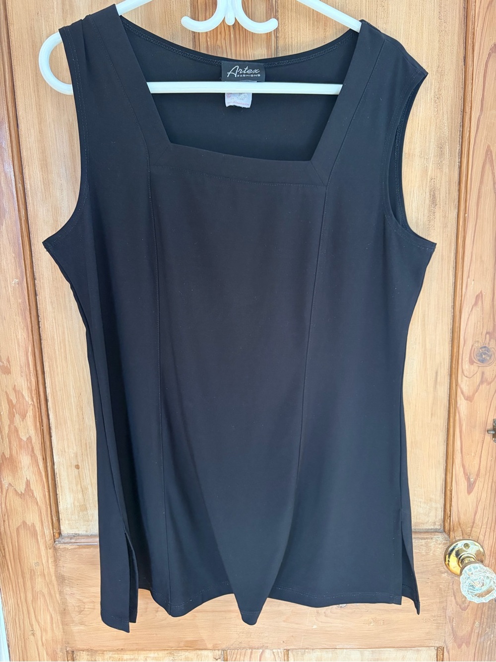 Artex Black Square-Neck Sleeveless Tank